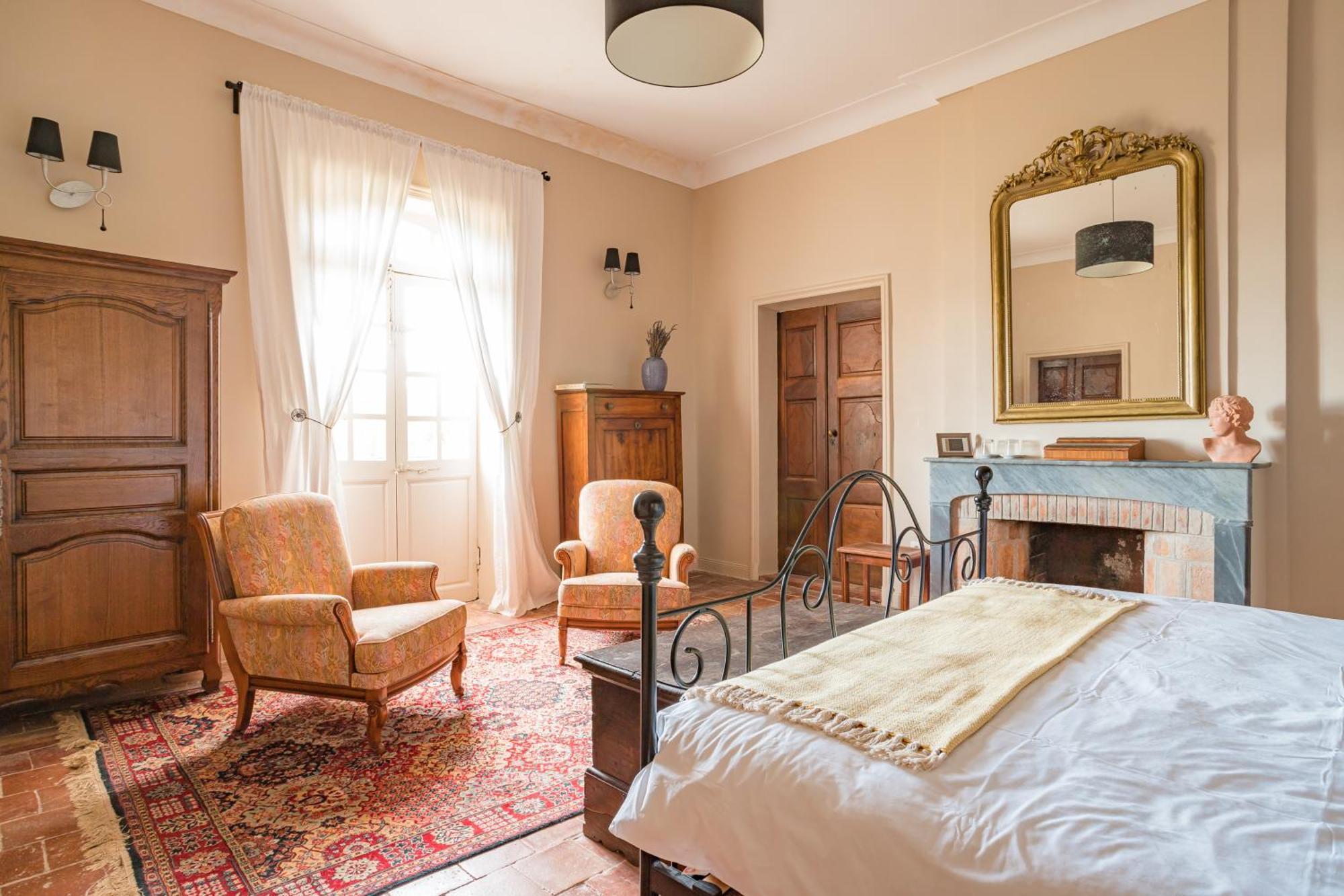 Chateau Montplaisir Charming B&B In Provence Вальреас Экстерьер фото